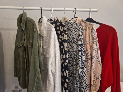 Kleiderpaket von zara - ,